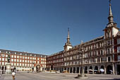 Madrid Spagna - Plaza Mayor con la statua di Filippo III. 